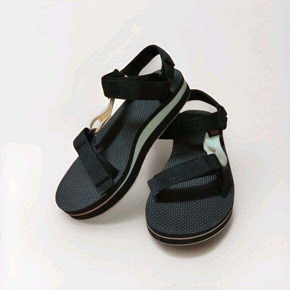 Teva Midform Universal Sandals Womens 7 Black White Strappy Summer Beach Outdoor - Picture 1 of 7